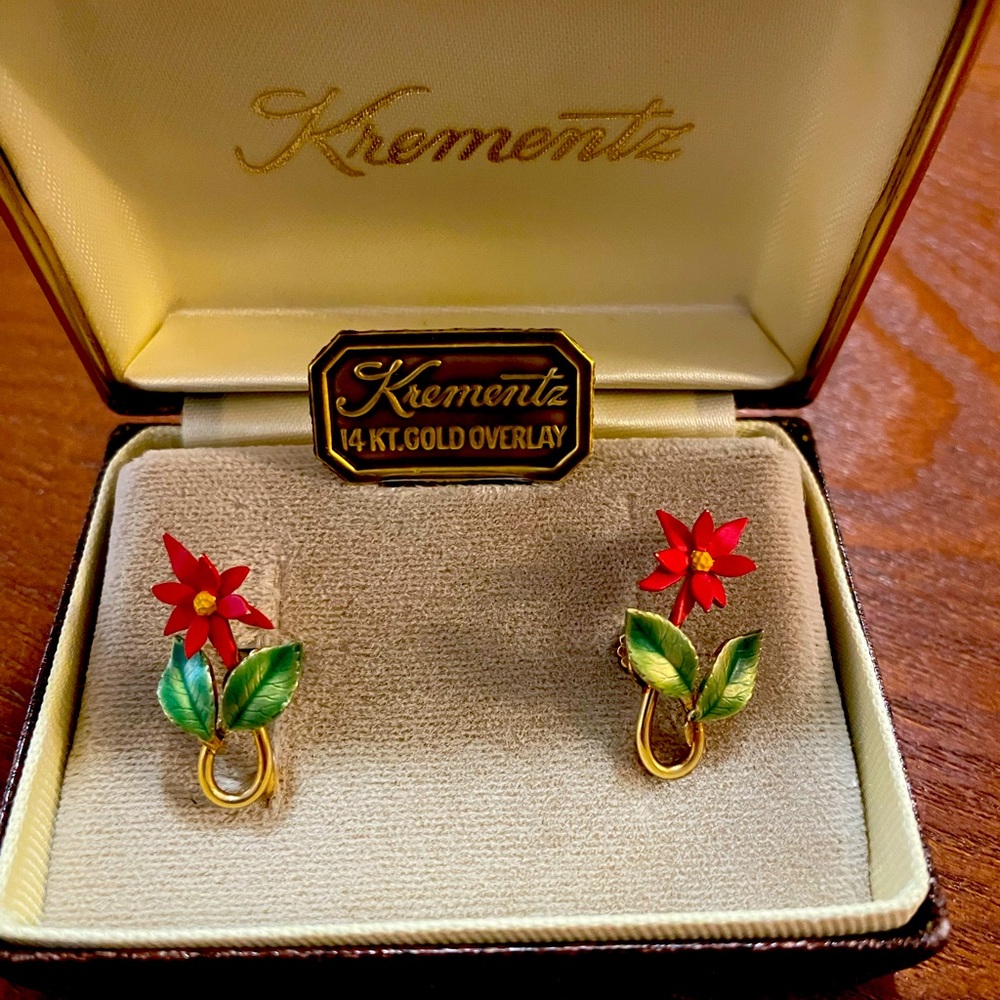 Screw post poinsettia earrings
